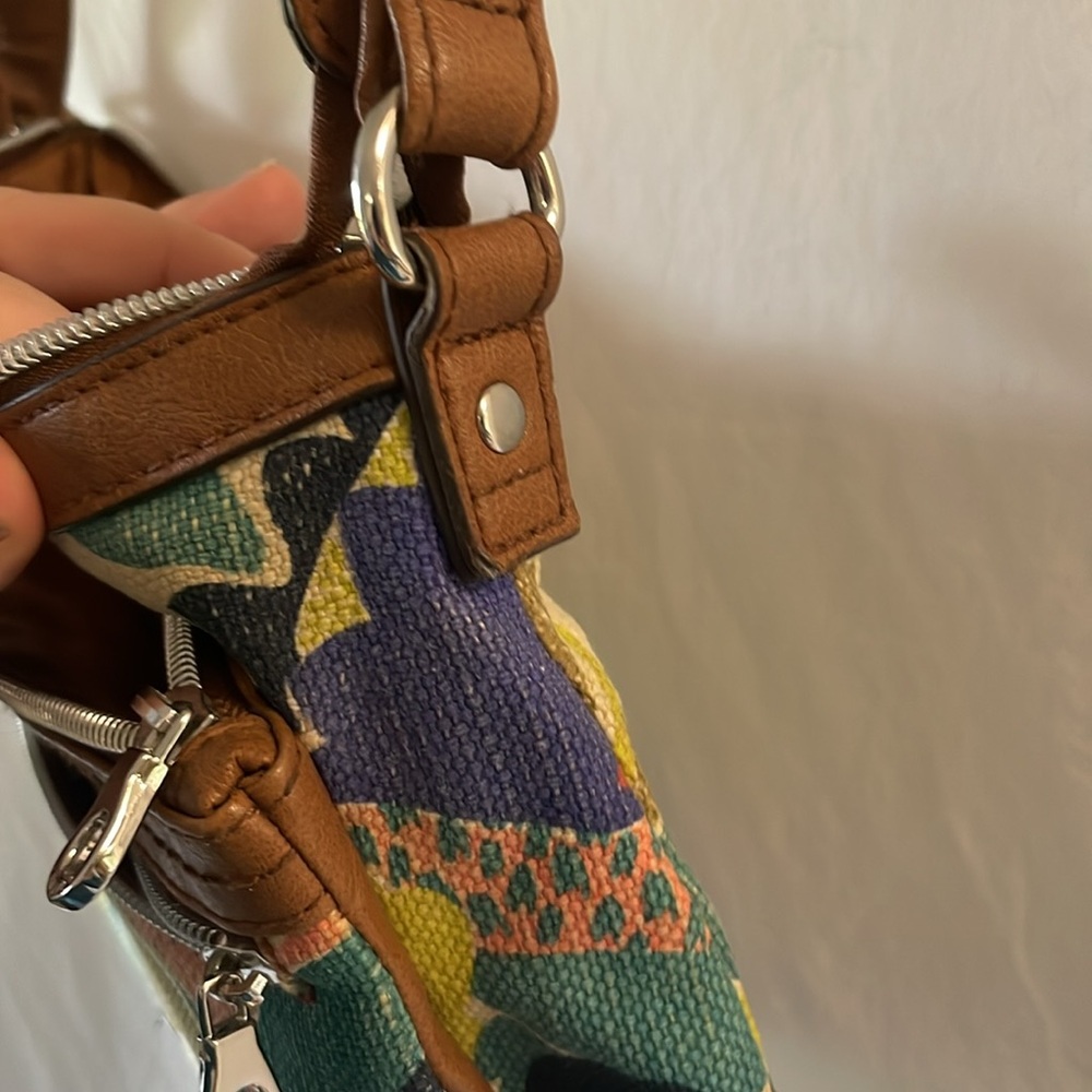 Relic canvas floral crossbody purse - Picture 6 of 12